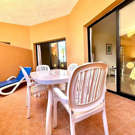 Studio By The Sea, Heated Pool, Wifi And Great View *